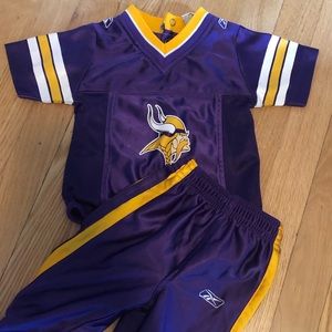 💜💛MINNESOTA VIKINGS 6-9 Month Outfit 💛💜